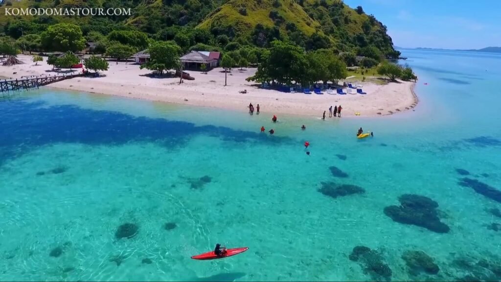 kayaking in Kelor Island