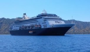 komodo island cruise ship tours